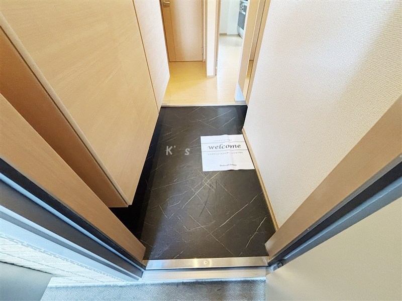玄関　洗濯機置場