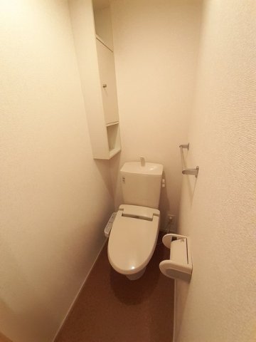 トイレ　コンパクトで使いやすいトイレです