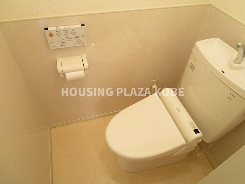 潮見台マンションのトイレ写真