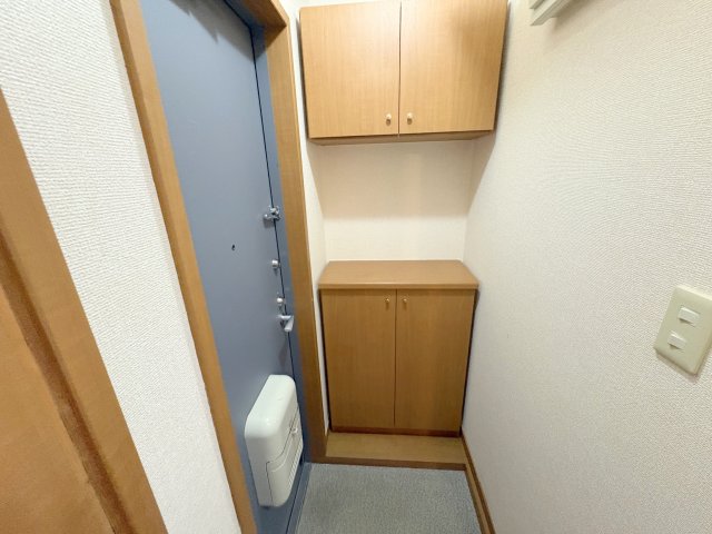 シャルマン二番館A棟の玄関写真
