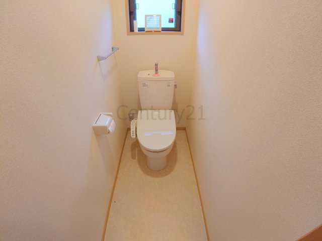 山中タウンハウスB棟のトイレ写真
