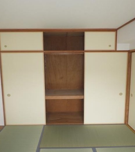 東山台ハイツ205号棟の内装写真