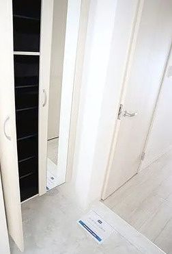 玄関　同タイプ部屋　参考写真です