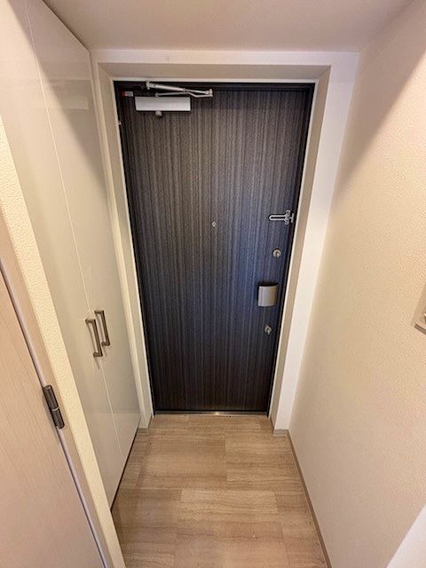 クリスタルグランツOSAKA WEST GATEの玄関写真
