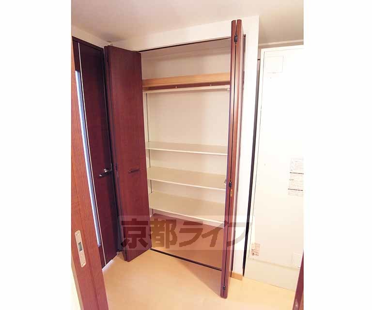 収納　棚の高さも変えられる収納です。