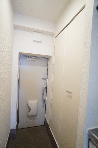 湘南新宿ライン高海 新前橋駅 徒歩8分 3階建 築9年の玄関写真
