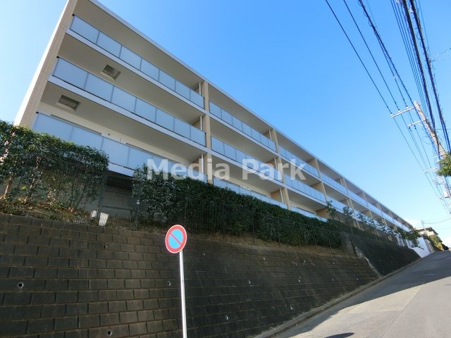 東急田園都市線 鷺沼駅 徒歩10分 築18年
