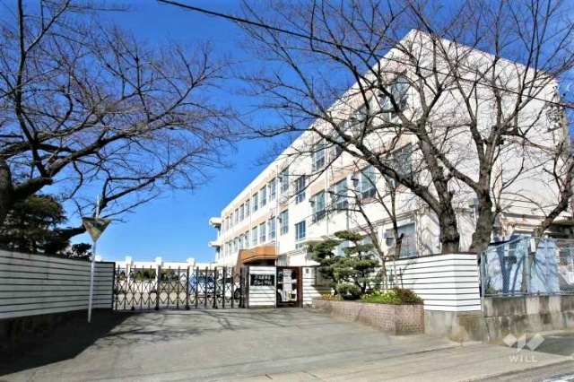 小学校　名古屋市立黒石小学校（小学校）まで1190m