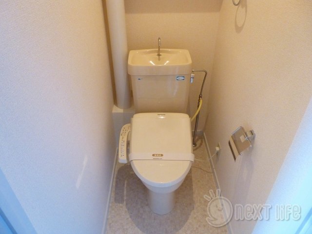 エステート西府中のトイレ写真