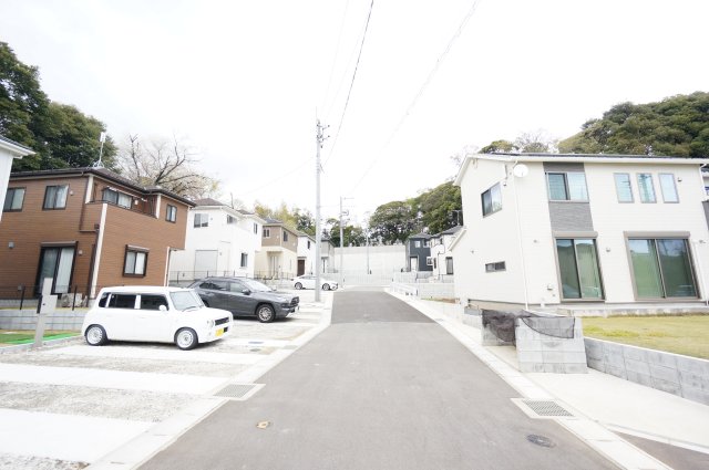 駐車場　お電話でのご予約がスムーズです！