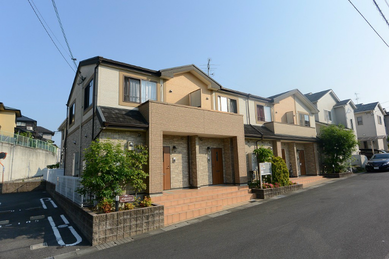 建物外観　ラフレシールレストI