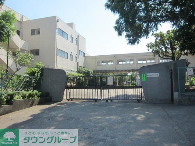 中学校　日野市立第六小学校（中学校）まで1019m