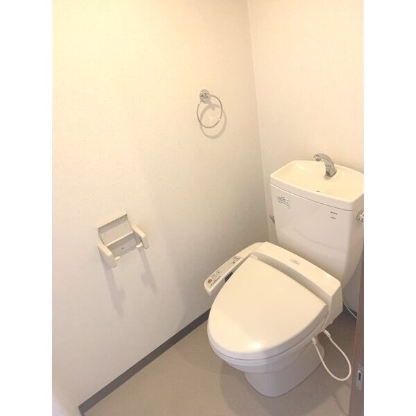 シャトルTH23のトイレ写真