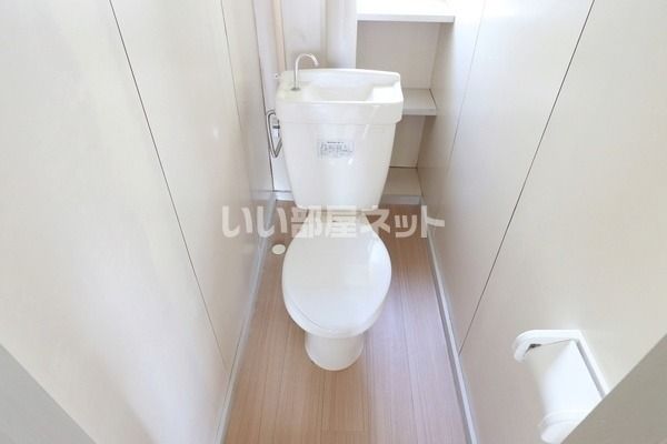 関東鉄道常総線 騰波ノ江駅 徒歩60分 5階建 築34年のトイレ写真