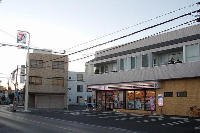 コンビニ　セブンイレブン清原台店（コンビニ）まで800m