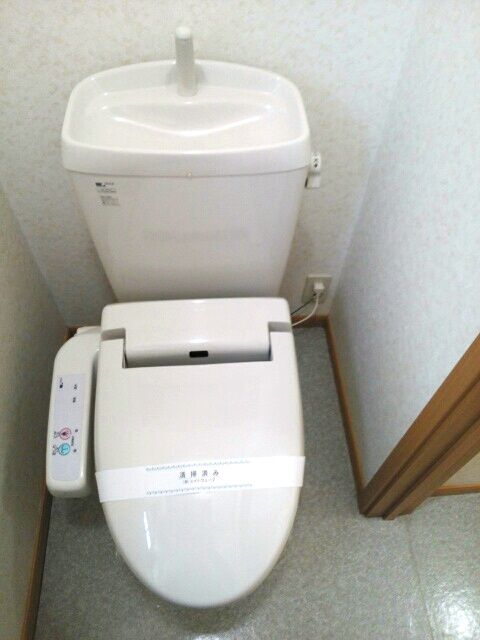 ラシーヌIII弐番館のトイレ写真