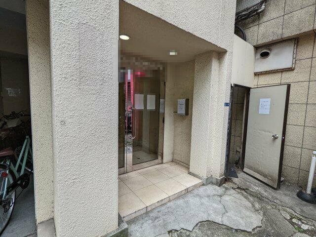 ＪＲ山手線 鶯谷駅 徒歩2分 4階建 築55年の外観写真