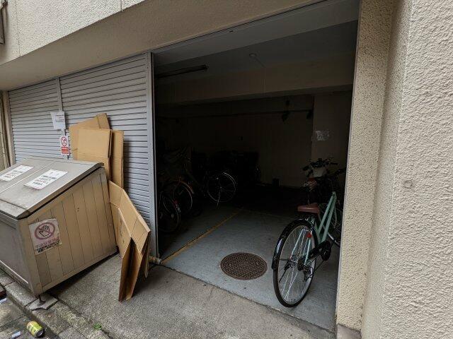ＪＲ山手線 鶯谷駅 徒歩2分 4階建 築55年の外観写真