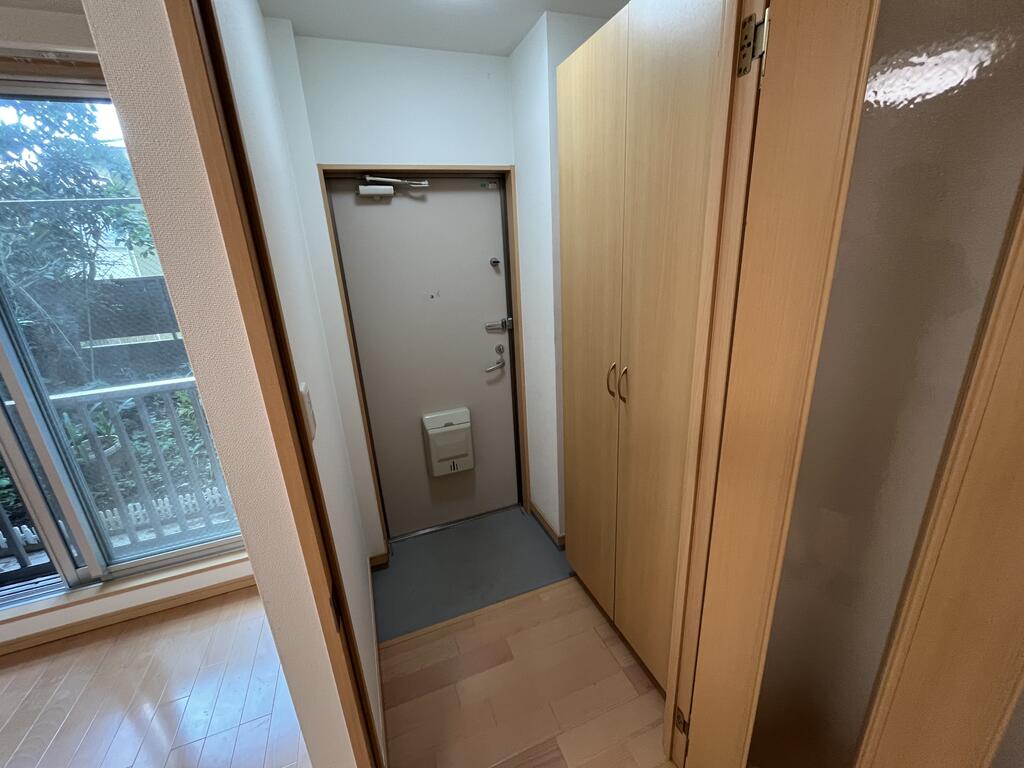 サザンヒルズの玄関写真