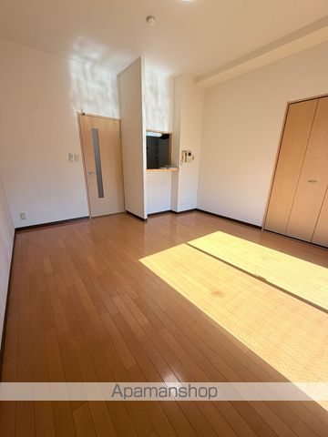 クレールなかもずの居間写真