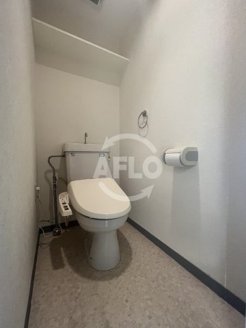 パインコート江坂Iのトイレ写真