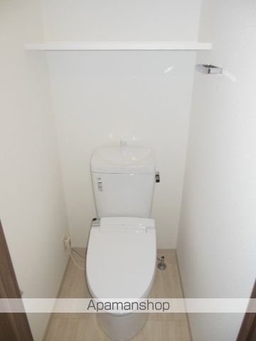 ＪＲ中央線 大久保駅 徒歩8分 5階建 築13年のトイレ写真