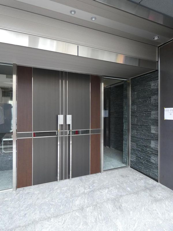 東京メトロ銀座線 赤坂見附駅 徒歩9分 10階建 築8年の外観写真