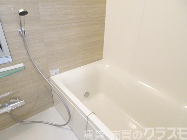バス・シャワールーム　浴室乾燥機＆追い焚き機能付きバス♪