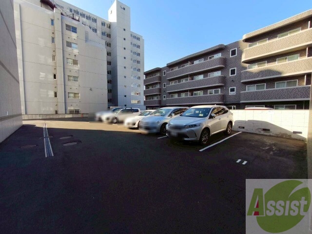駐車場　駐車場