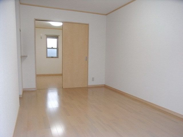 アムール結の居間写真