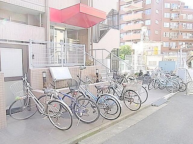 東急目黒線 不動前駅 徒歩4分 9階建 築32年の外観写真