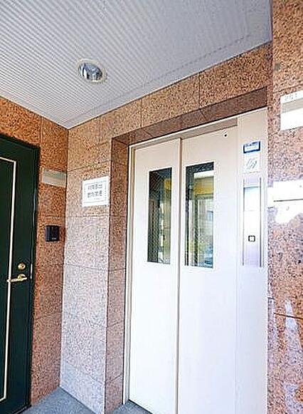 東急目黒線 不動前駅 徒歩4分 9階建 築32年の外観写真