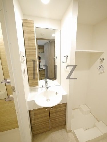 洗面設備　人気の独立洗面台です！