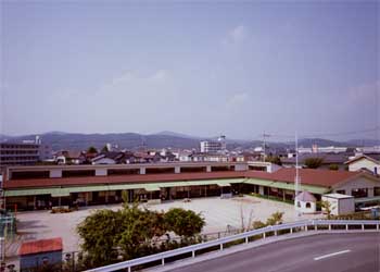 幼稚園・保育園　同心幼稚園（幼稚園・保育園）まで329m