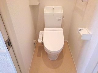 エレガンス・トリオのトイレ写真