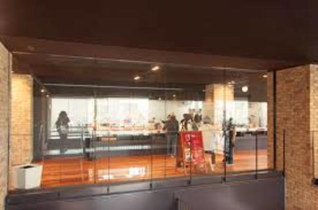 飲食店　スターバックスコーヒー関西外国語大学中宮店（飲食店）まで746m