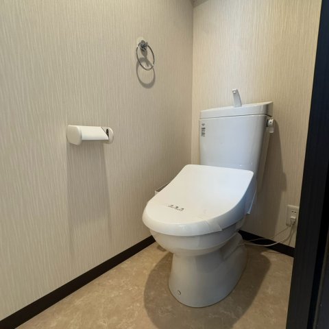 ES ABIKのトイレ写真