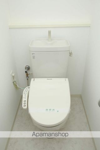 地下鉄御堂筋線 中津駅 徒歩4分 15階建 築19年のトイレ写真