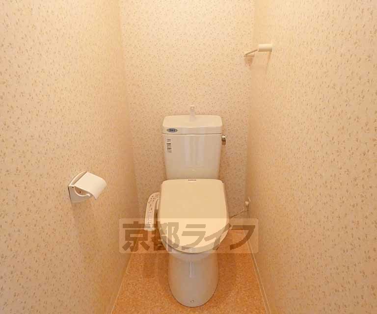 地下鉄烏丸線 北大路駅 徒歩33分 2階建 築39年のトイレ写真