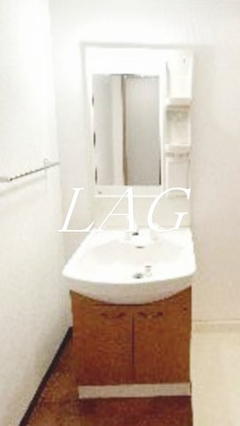 洗面設備　独立洗面台です。
