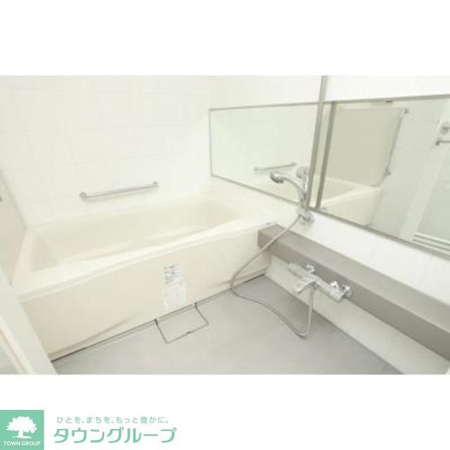 バス・シャワールーム　※写真は同タイプ住戸です。