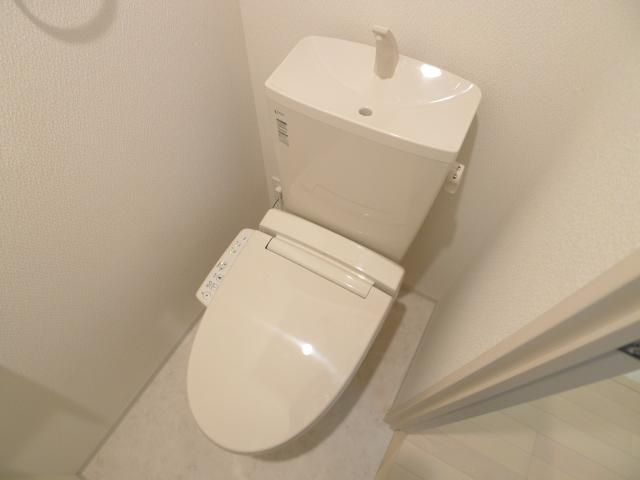 トイレ　ゆったりとした空間のトイレです