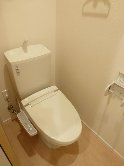 トイレ　※同一間取りの別部屋参考写真です※現況優先になります※