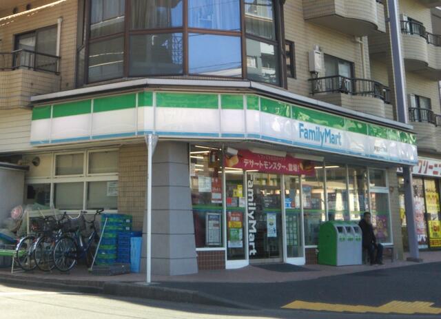 コンビニ　ファミリーマート東葛西七丁目店（コンビニ）まで424m