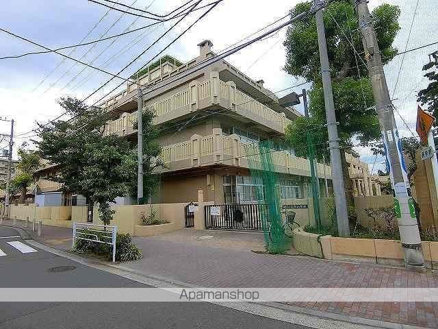 小学校　横浜市立大岡小学校（小学校）まで691m