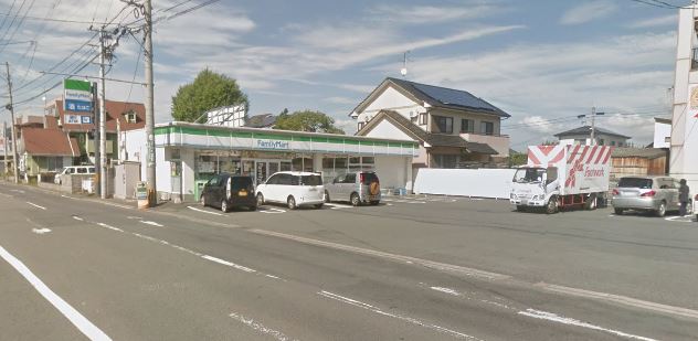 コンビニ　ファミリーマートあきた店（コンビニ）まで434m