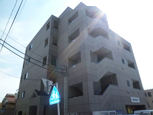 川崎市中原区西加瀬のマンションの建物外観