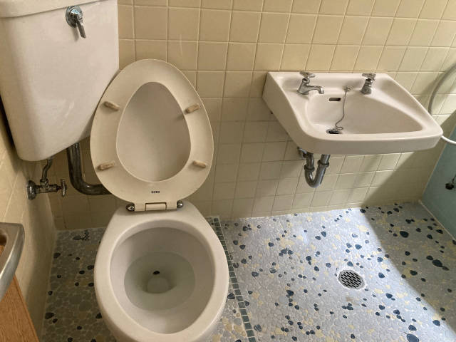トイレ　３点ユニットバス