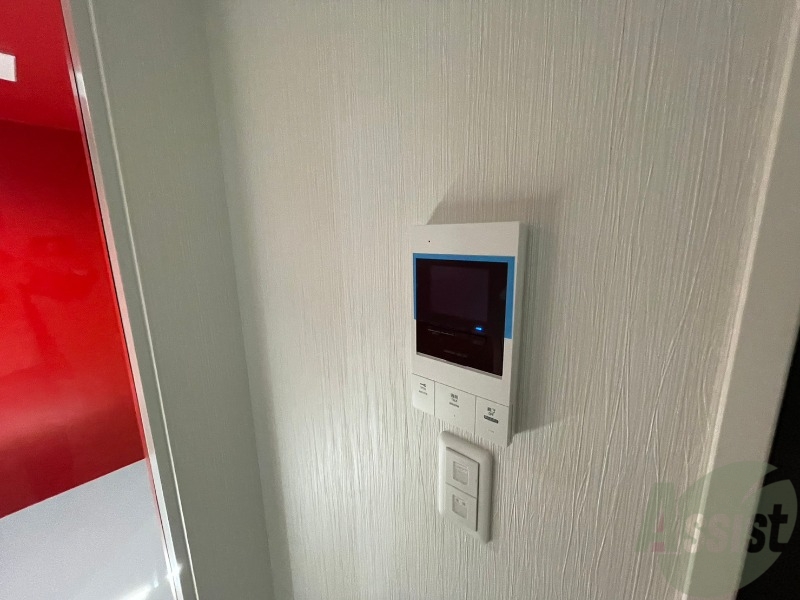 セキュリティ　ＴＶモニター付インターホンです。来客者の顔が見えるので安心！