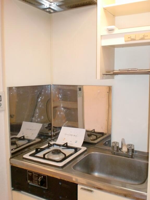 ＪＲ中央線 西荻窪駅 徒歩1分 8階建 築40年のキッチン写真